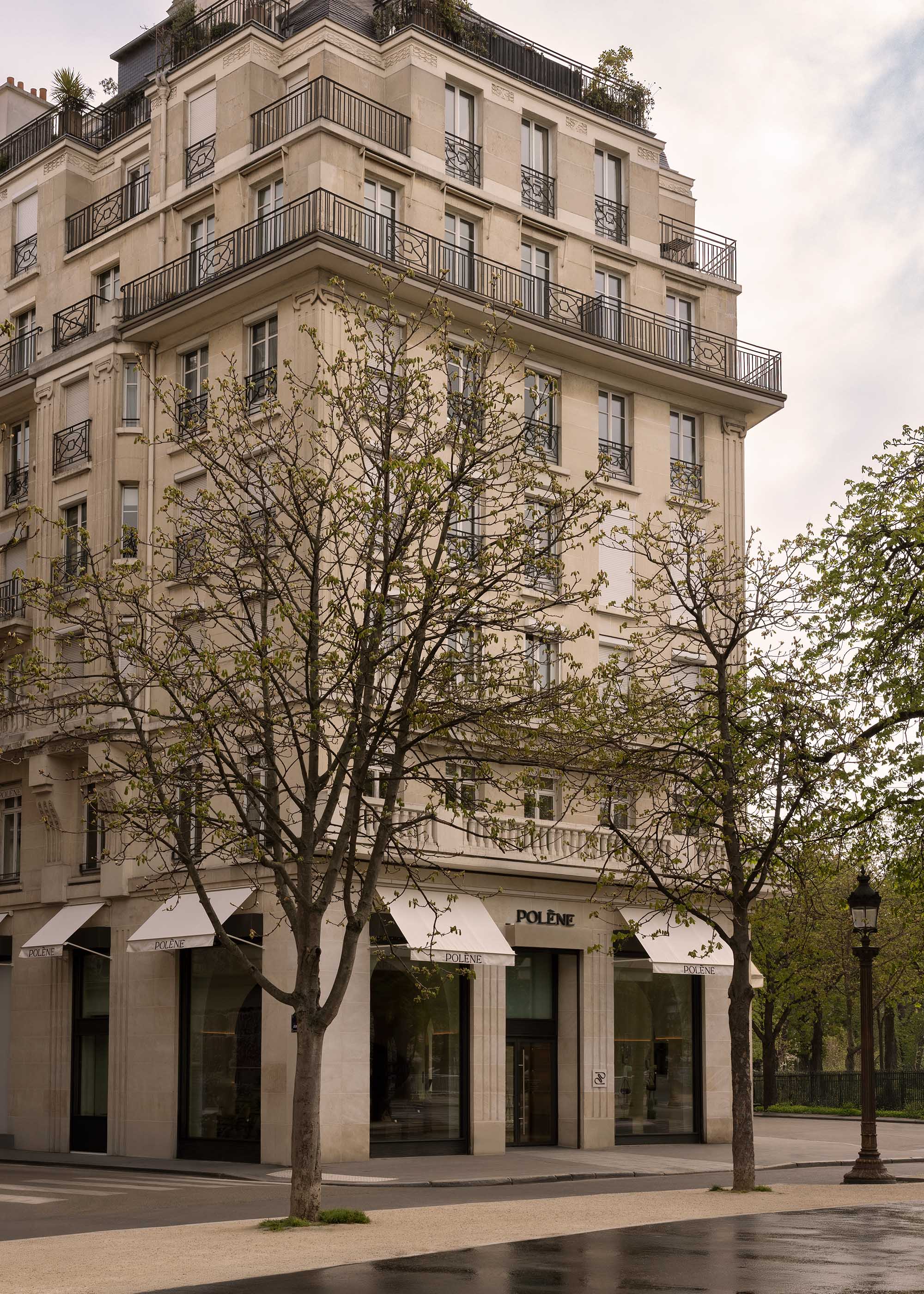 Paris, Champs Elysées – Polène DE