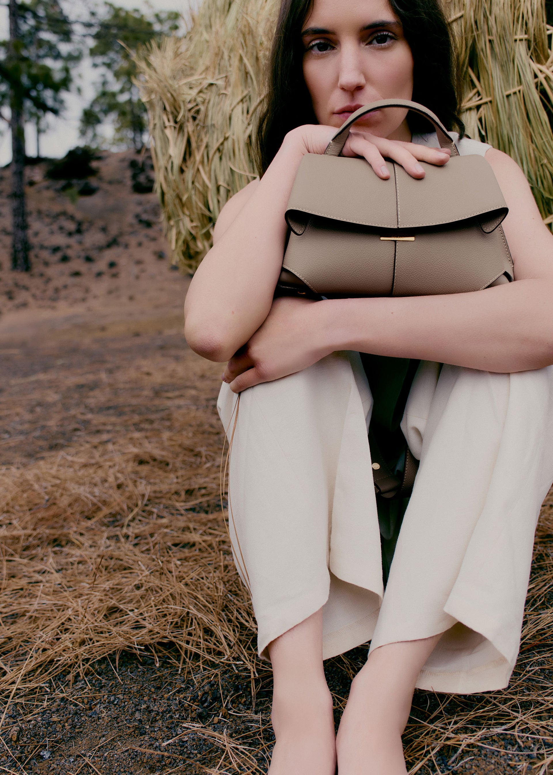 Mokki Mini - Taupe Genarbtes Leder