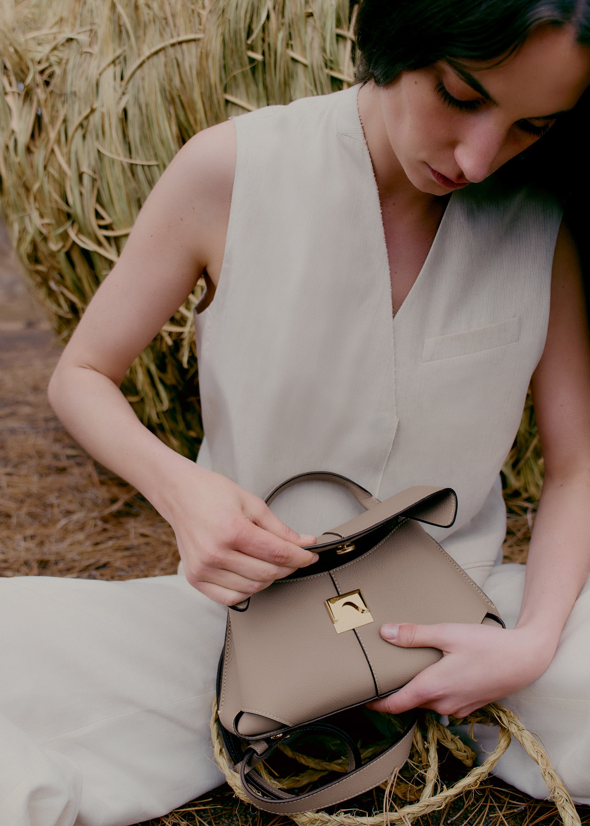 Mokki Mini - Taupe Genarbtes Leder