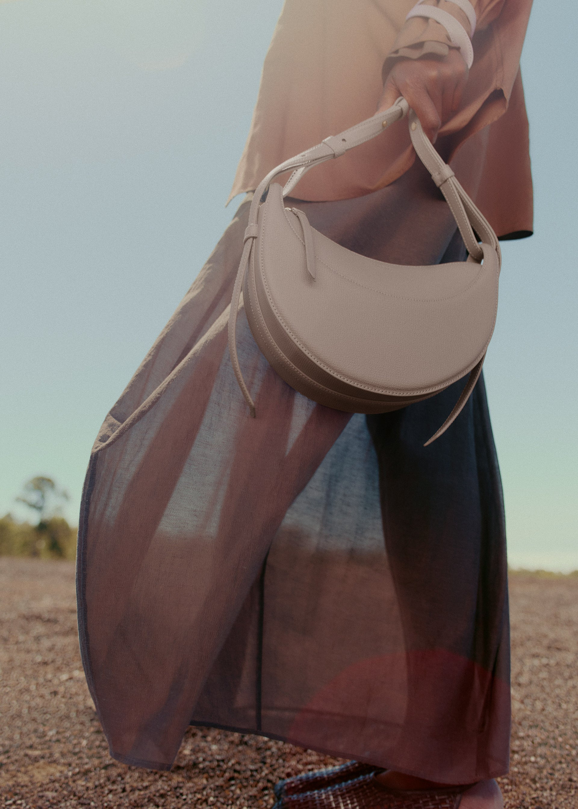 Numéro Dix - Taupe Genarbtes Leder