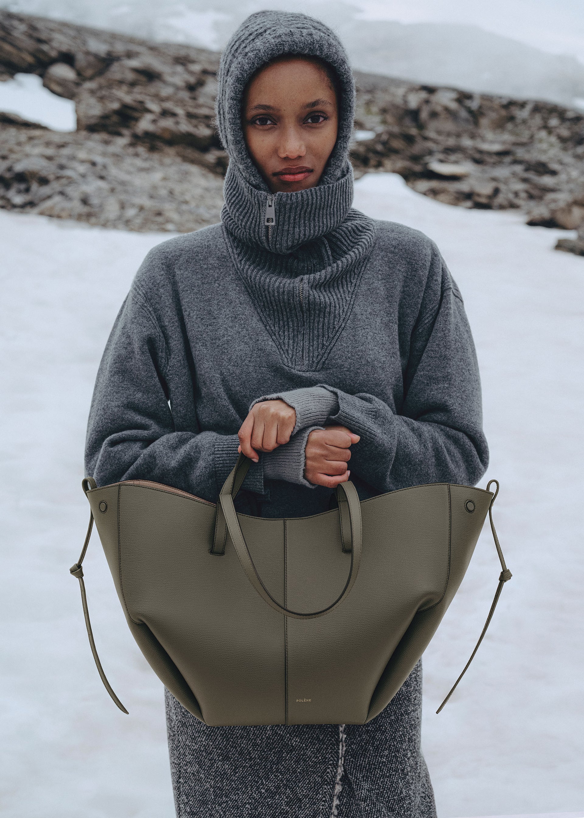 Cyme - Rauchgrün Genarbtes Leder