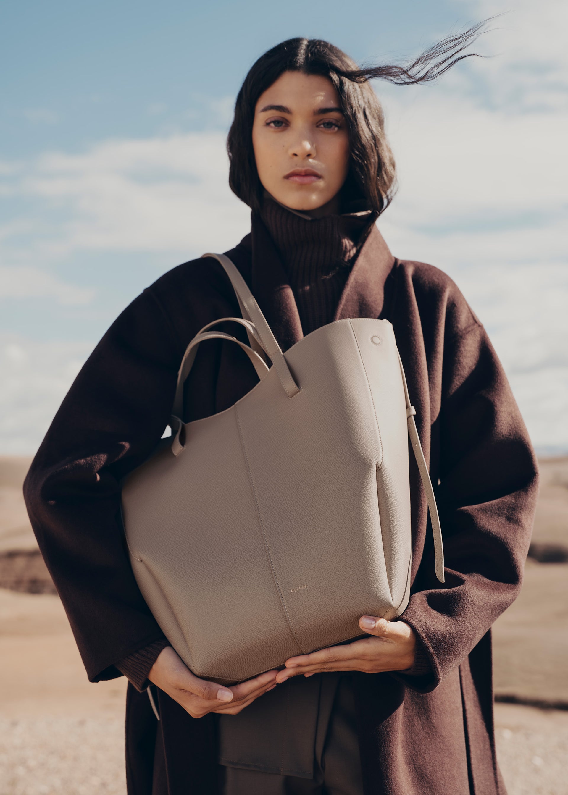 Cyme Tote - Taupe Genarbtes Leder