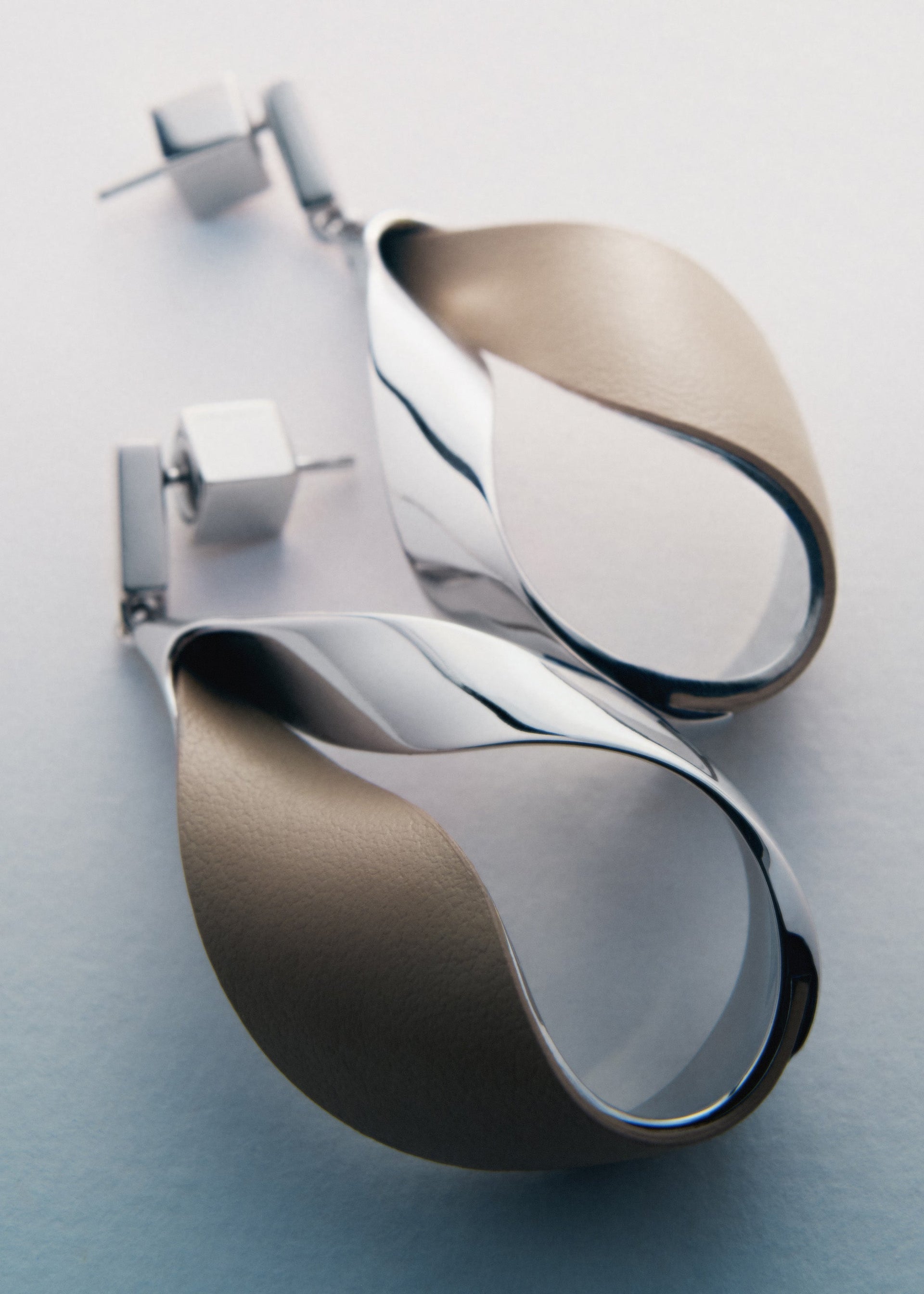 Hängende Ohrringe Ormé - Silberedition Und Taupe Leder