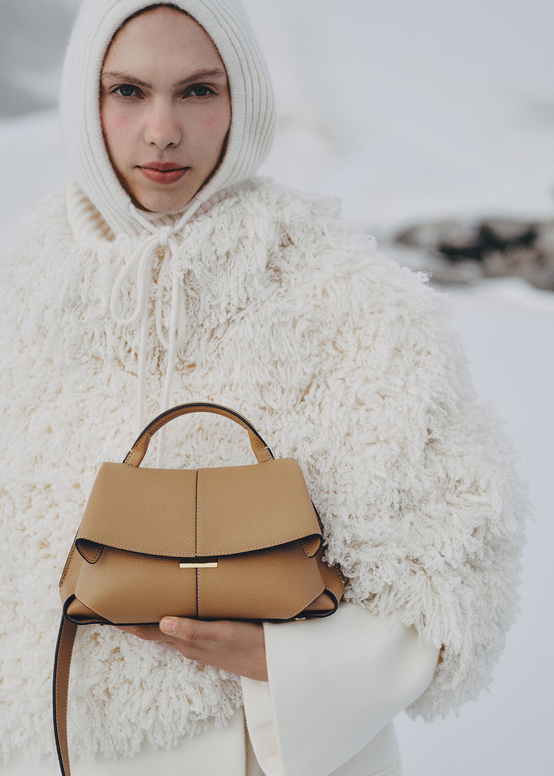 Mokki Mini - Ocker Genarbtes Leder