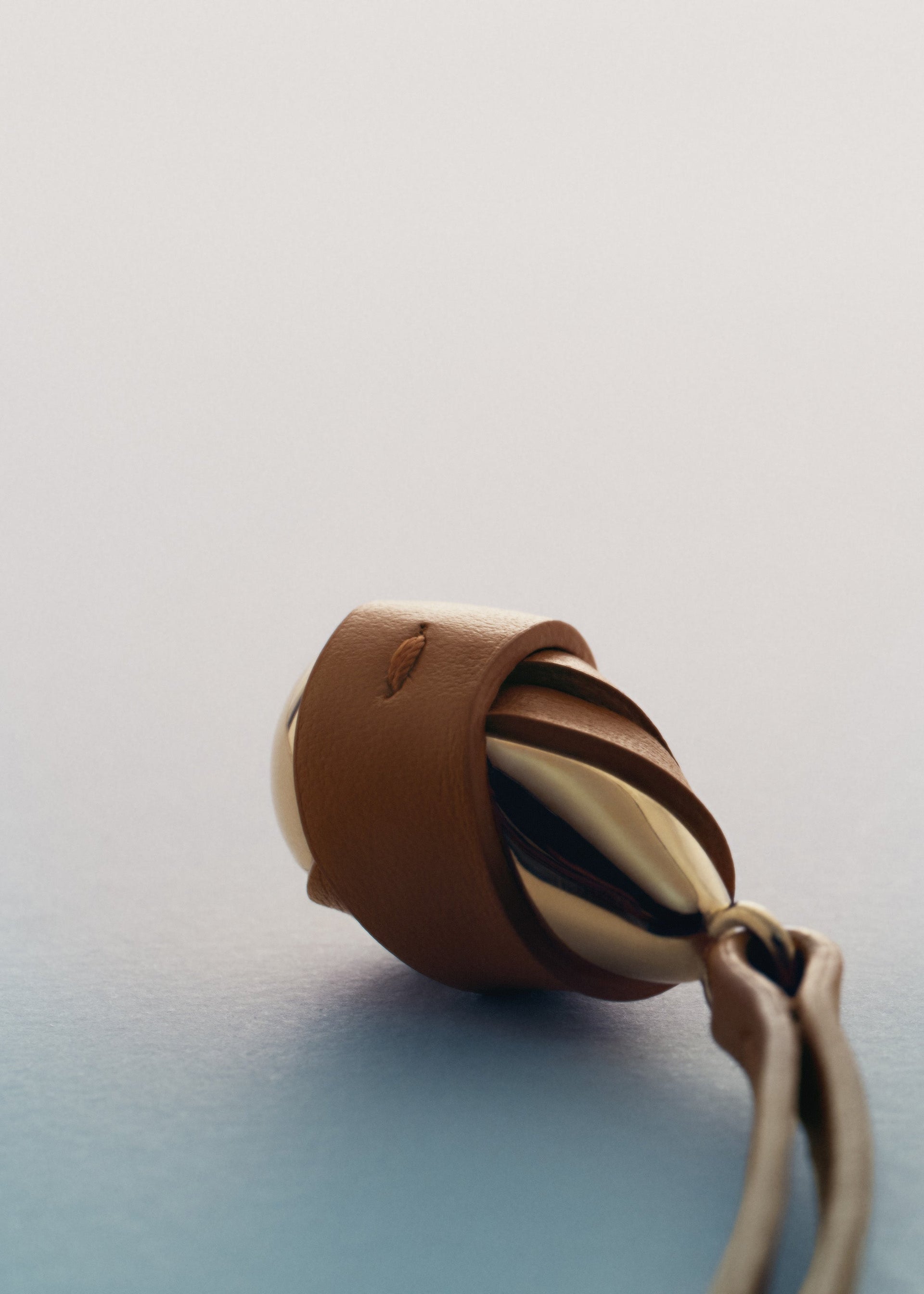 Anhänger Ormé - Goldedition Und Camel Leder