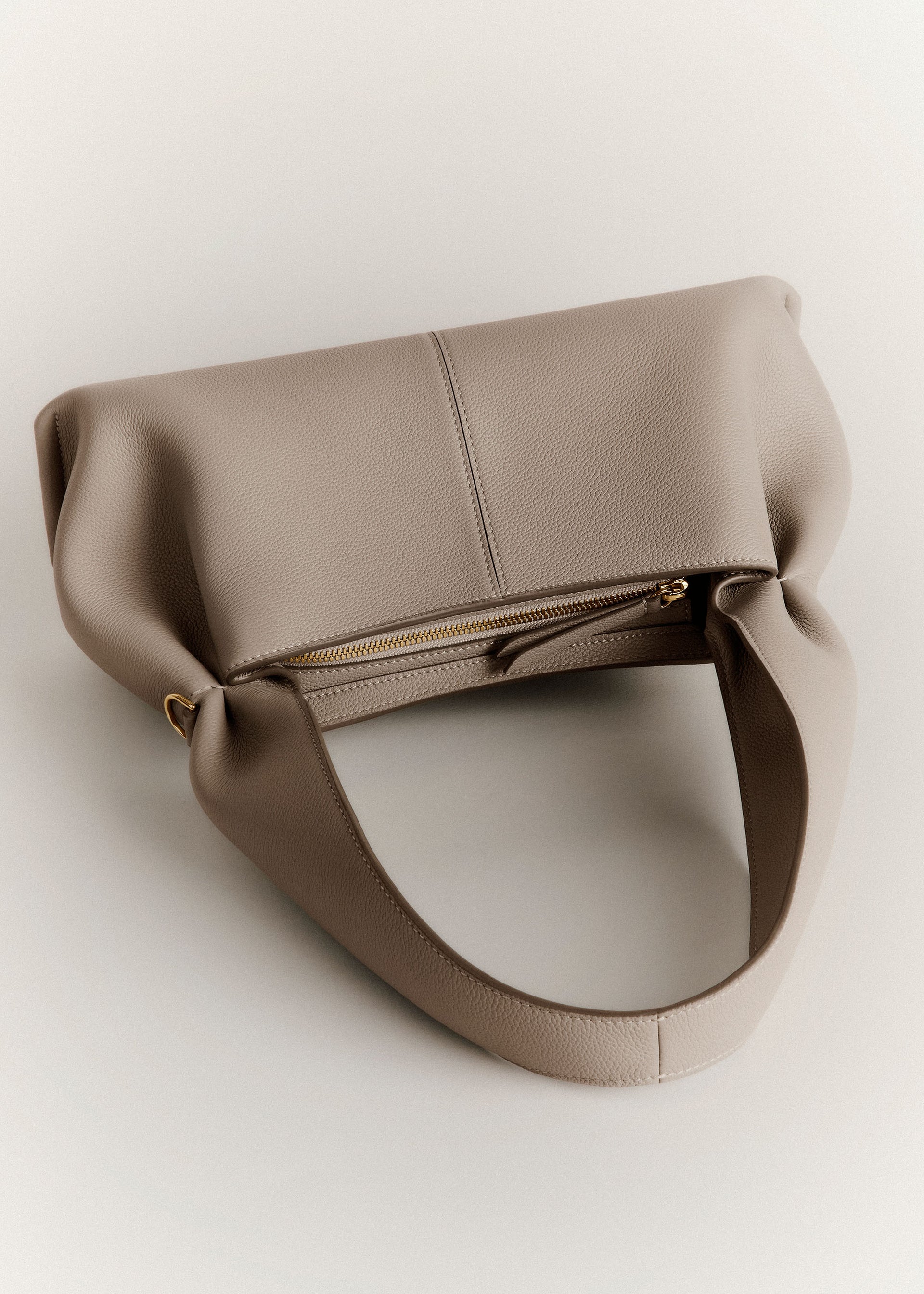 Numéro Neuf East West - Taupe Genarbtes Leder