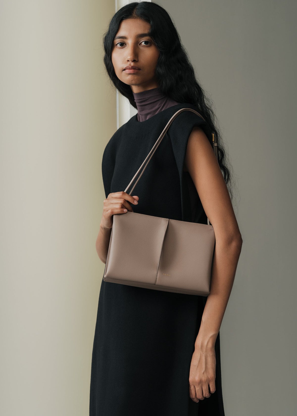 Boky - Taupe Genarbtes Leder