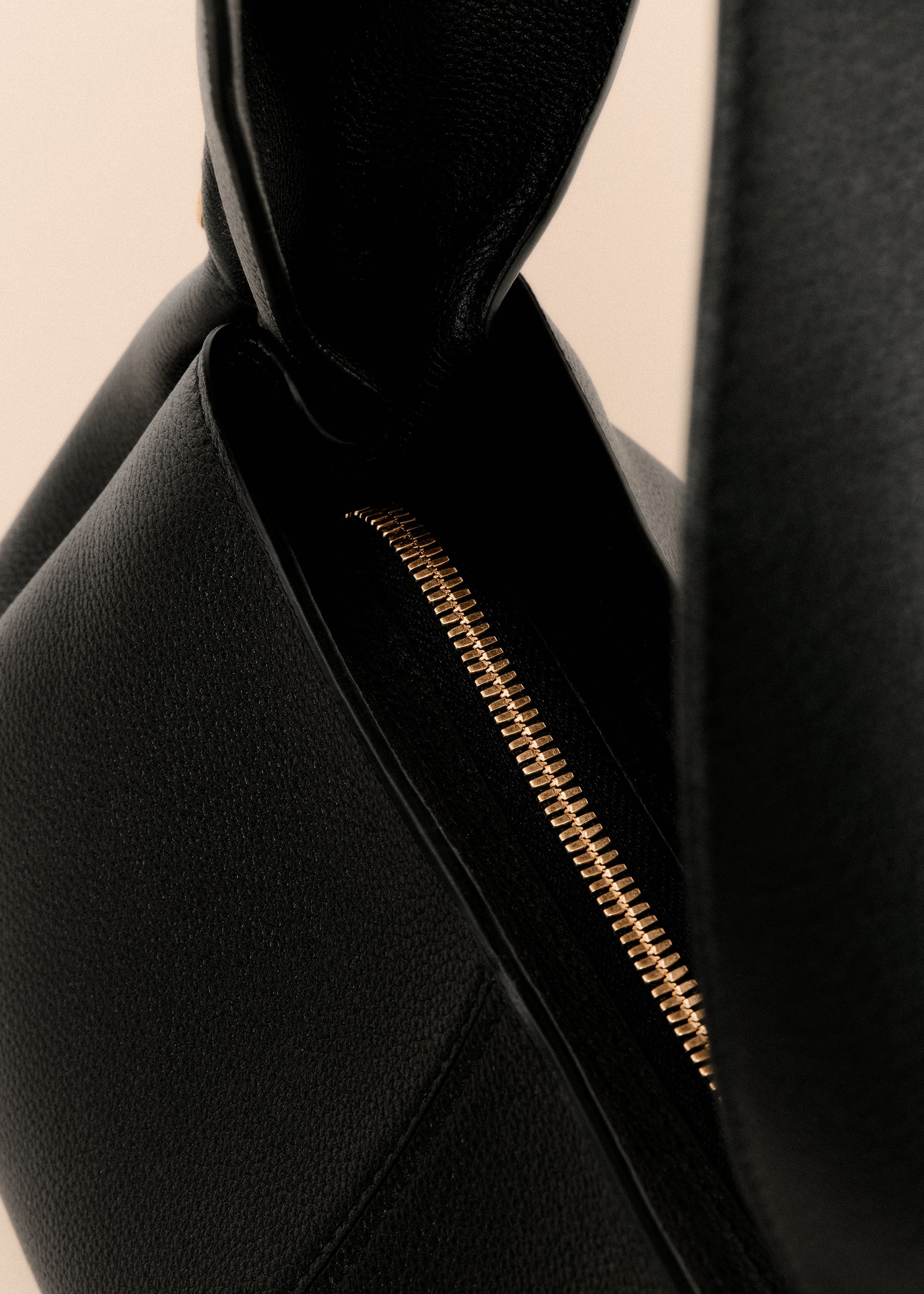 Numéro Neuf East West - Schwarz Genarbtes Leder