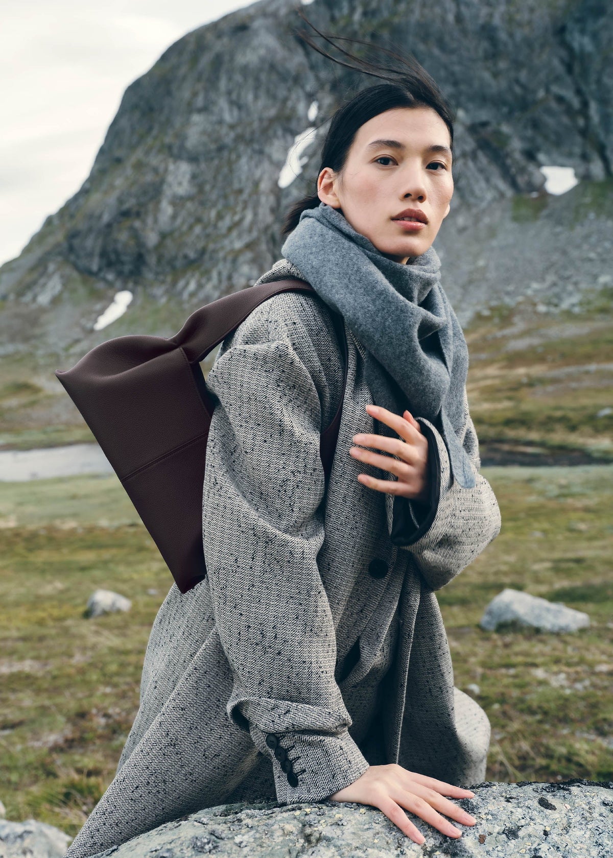 Numéro Neuf East West - Pflaume Genarbtes Leder