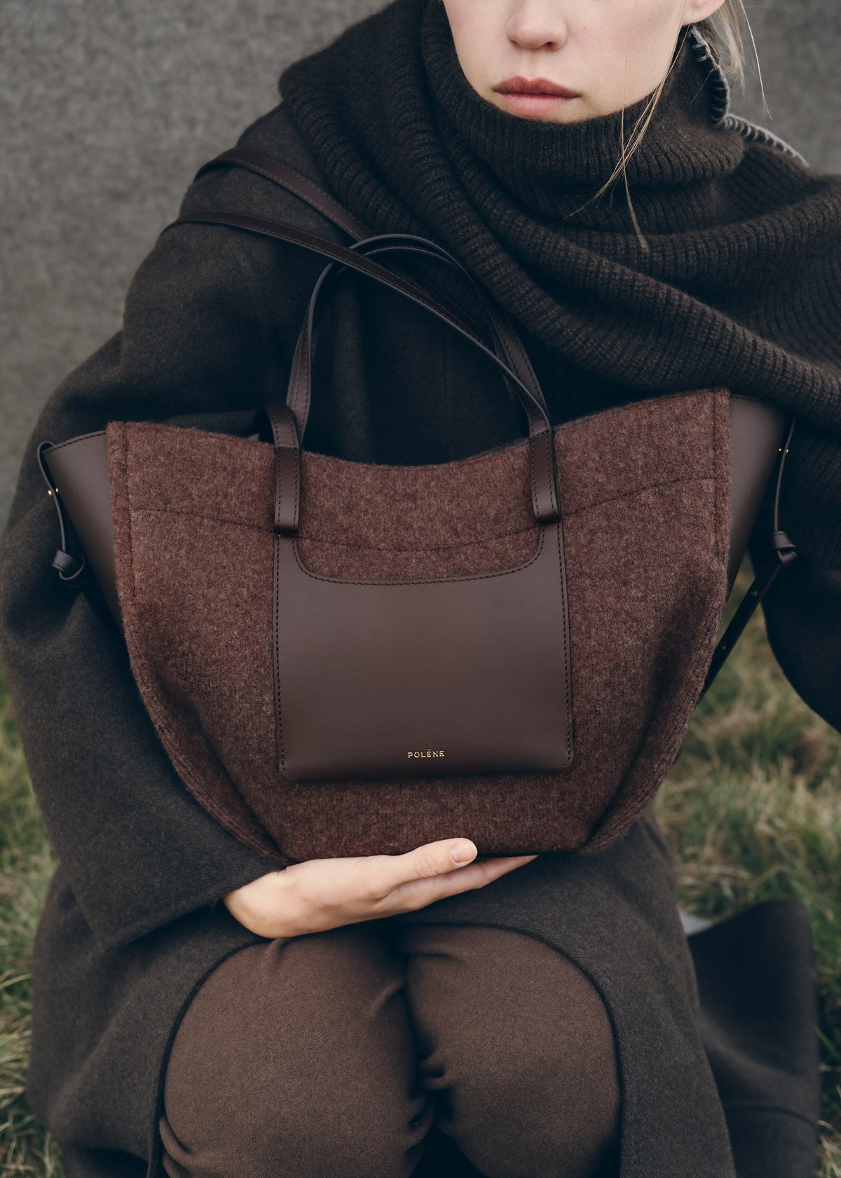 Cyme Mini - Ebenholz Feutrée