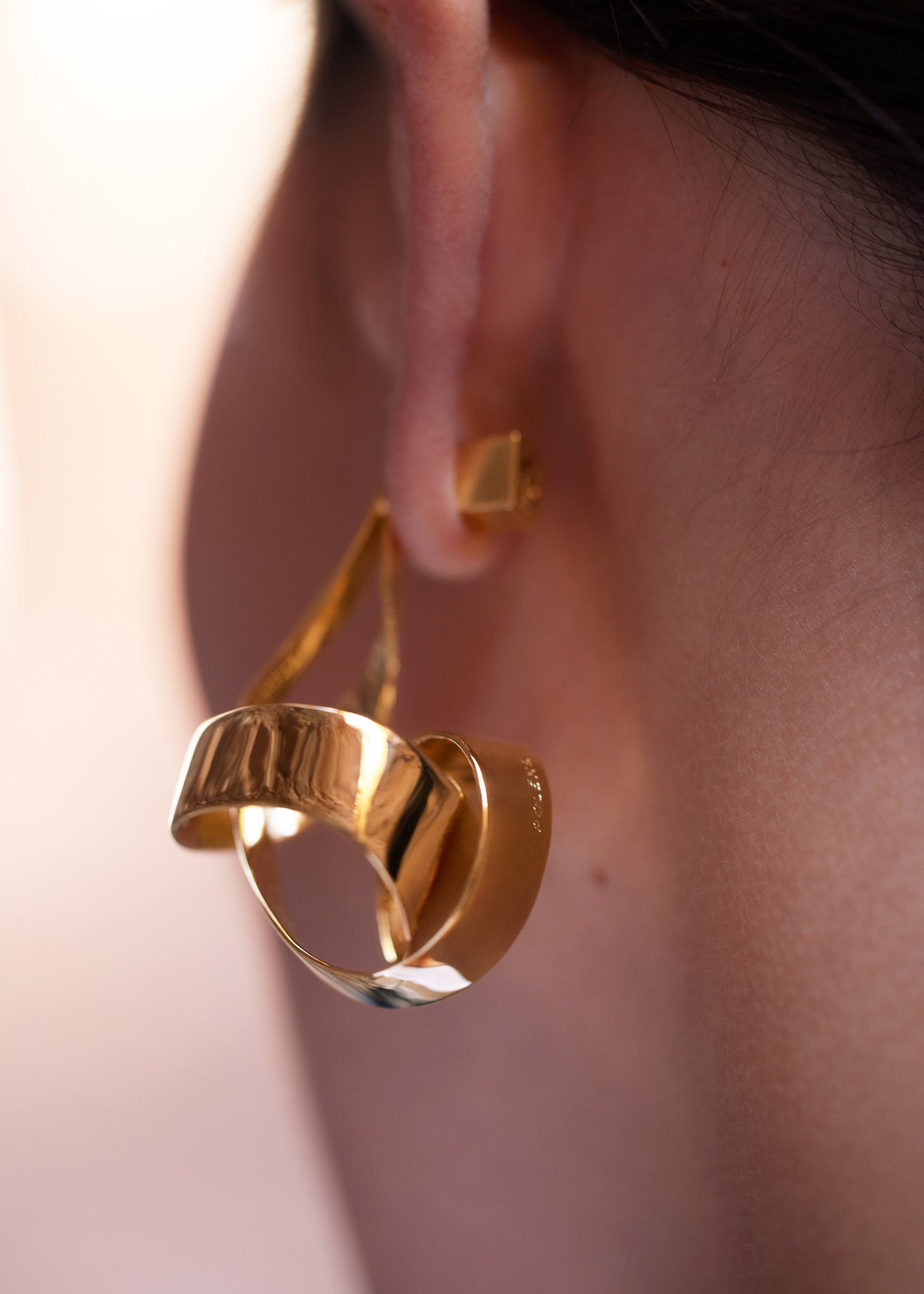 Spiralförmige Ohrringe Éole - Goldedition 24 Karat vergoldet